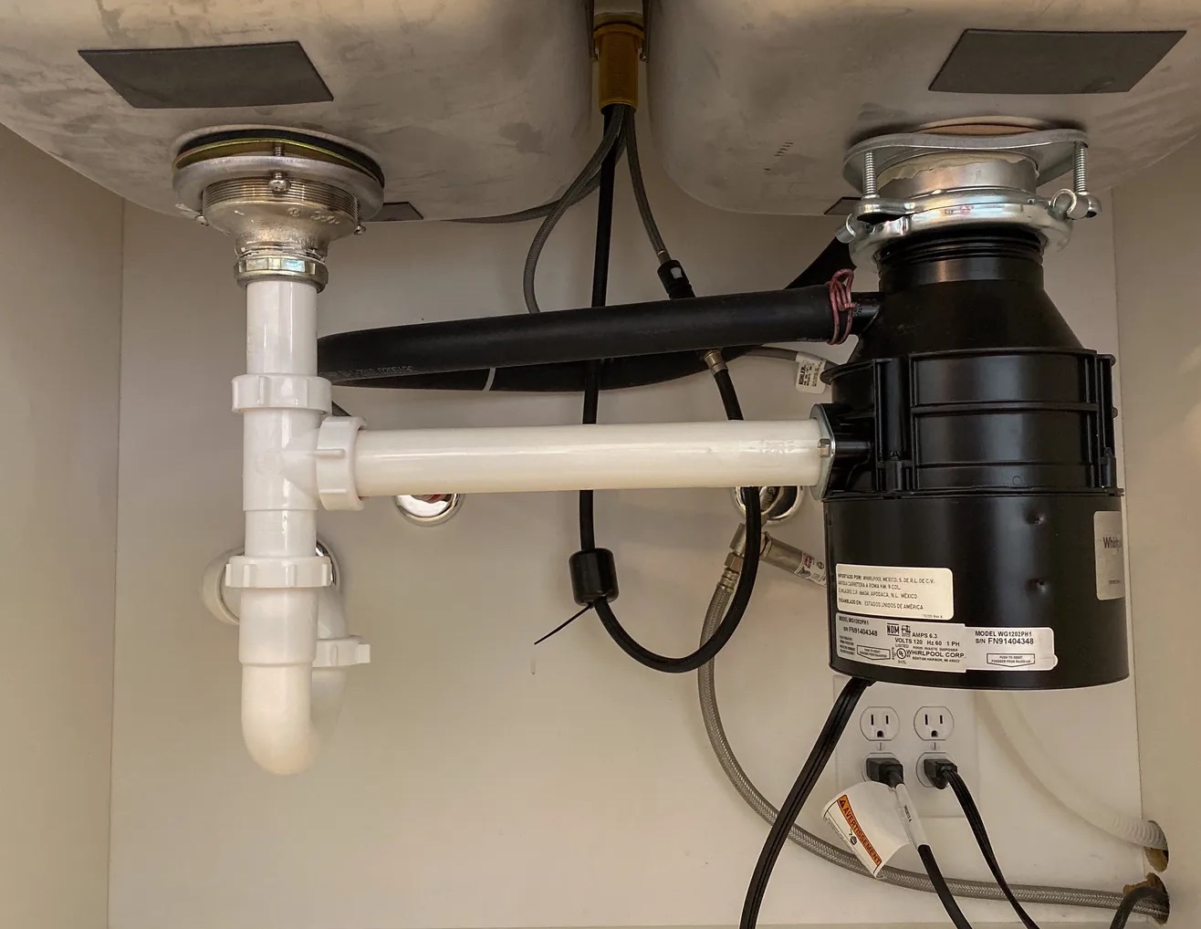 Leaky Garbage Disposal Cleanup in Caldwell, ID